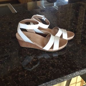 LifeStride Max Wedge Sandals size 7 White New